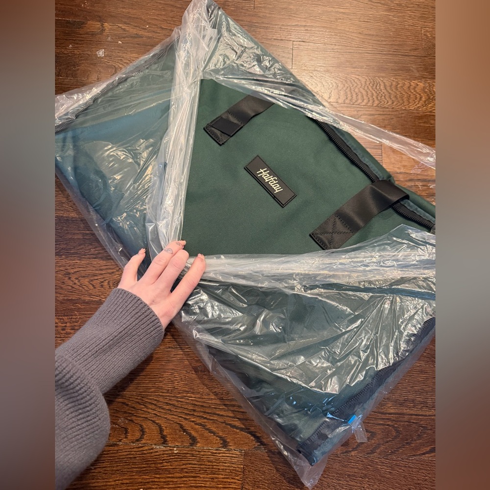 HufBag Travel Tote in Deep Forest Green